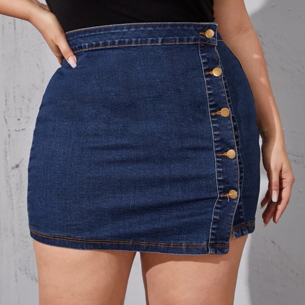 Shein Plus Buttoned Front Denim Skirt